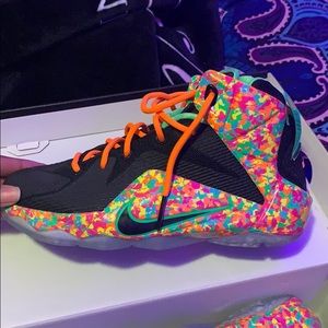 Lebron XII (GS)
